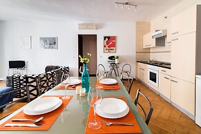 Sitito Escribano Apartment