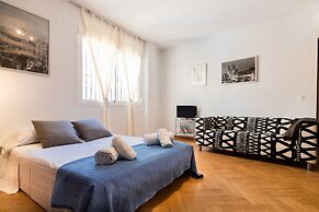 Sitito Escribano Apartment