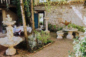 La Maison Bleue