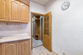 FlatHome24 on Yaroslavskiy 38