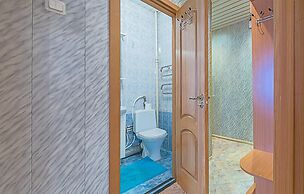 FlatHome24 on Yaroslavskiy 38