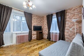 FlatHome24 on Yaroslavskiy 38