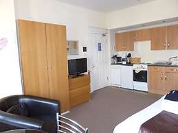 The Carlton Holiday Apartments