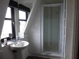 The Carlton Holiday Apartments