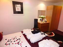 The Carlton Holiday Apartments