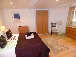 The Carlton Holiday Apartments