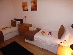 The Carlton Holiday Apartments