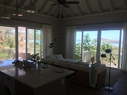2 Bedroom Bungalow-Style Villa