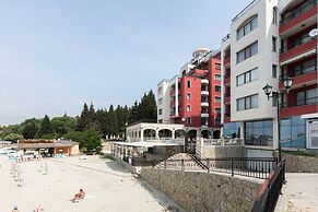 Apartment Rich Beach Nessebar