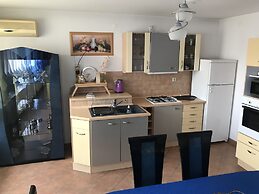 Lotusz Apartments