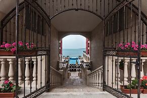 Beach Studio with Sea View