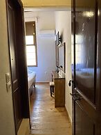 Captain Vasilis Hotel