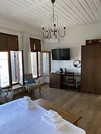 Captain Vasilis Hotel