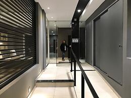 9 de Julio Park Suites