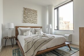 Deedee's Sky Rise Apartments - Newport 2