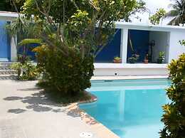 Hotel Casa Flores De Tikal