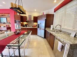 V399 - Casa Round Up