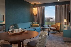 Staybridge Suites London Heathrow - Bath Road by IHG