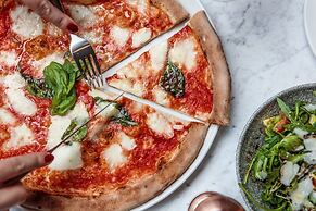 Staybridge Suites London Heathrow - Bath Road by IHG