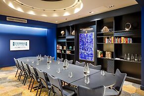 Staybridge Suites London Heathrow - Bath Road by IHG