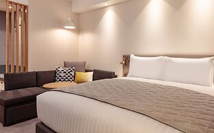Holiday Inn London Heathrow - Bath Road by IHG