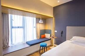 Holiday Inn Express Wuhan Optical Valley by IHG