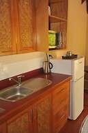 Dorothy's Muri Beach Bungalows