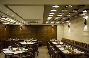 Hotel Grand Elegance