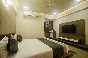 Hotel Grand Elegance