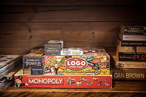 Carawirry Forest Escape