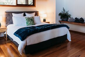 Carawirry Forest Escape