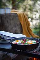 Carawirry Forest Escape