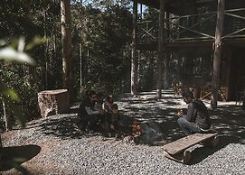 Carawirry Forest Escape