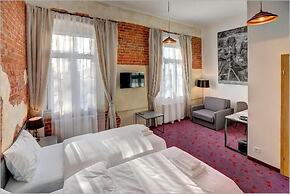 Koszary Arche Hotel