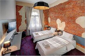 Koszary Arche Hotel