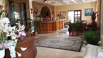 La Parola Orchids Beach Resort