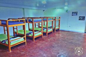 Hostel Oslob Anglers Hub Resort