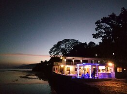 Hostel Oslob Anglers Hub Resort