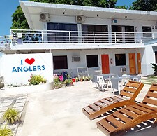 Hostel Oslob Anglers Hub Resort