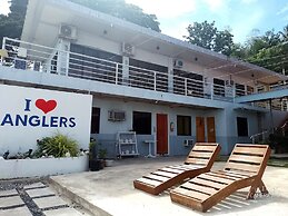 Hostel Oslob Anglers Hub Resort