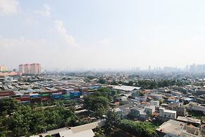 Studio Room at Sunter Park View Apartment By Travelio