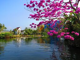 Beauty Spring and Harvest B and B