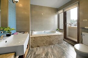 Su's Traveller Abode