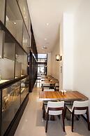 Su's Traveller Abode