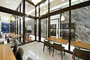 Su's Traveller Abode