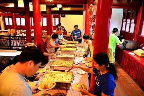 Kenting Youth Activity Center