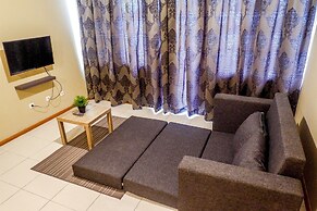 3 Bedrooms Apartment Grand Palace Kemayoran by Travelio