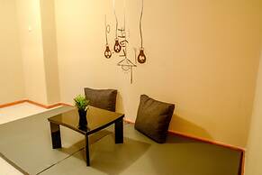 3 Bedrooms Apartment Grand Palace Kemayoran by Travelio