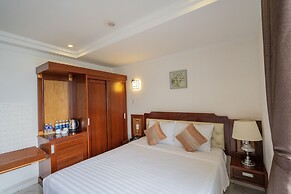 Duc Long Gia Lai Hotels & Apartment