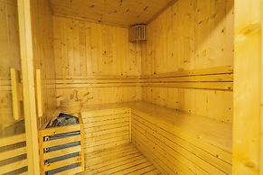 Duc Long Gia Lai Hotels & Apartment